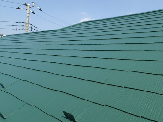 鮮やかな緑でまるで新築のような輝きを取り戻しました。